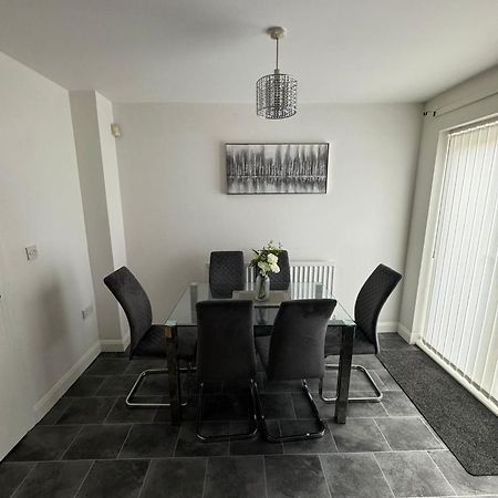Home Sleeps5-Netflix-Parking-Near City Centre-Etihad-Coop Live Manchester Exterior foto