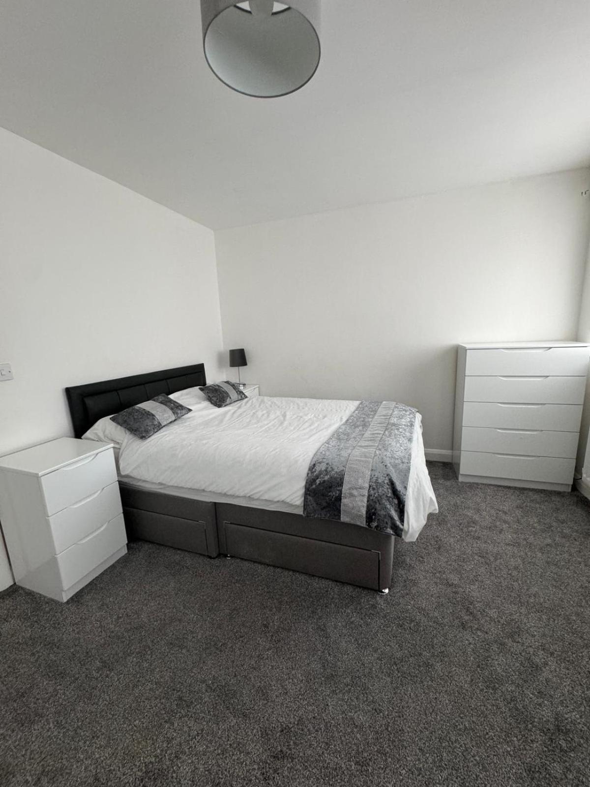 Home Sleeps5-Netflix-Parking-Near City Centre-Etihad-Coop Live Manchester Exterior foto