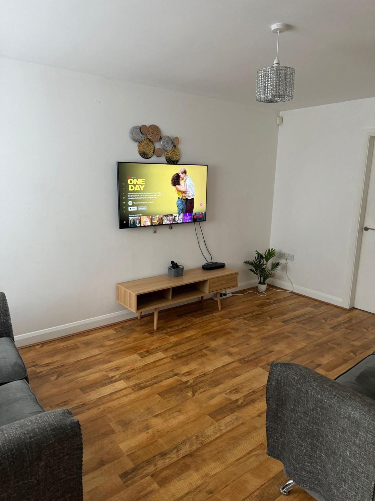 Home Sleeps5-Netflix-Parking-Near City Centre-Etihad-Coop Live Manchester Exterior foto